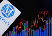 Moody’s corta ratings de dez bancos regionais dos EUA e anuncia revisão de seis outros