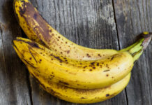 Por sua saúde, não coma a banana se notar isto (é perigoso!)