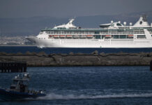 Americanos deixam Israel em navio de cruzeiro e devem reembolsar governo