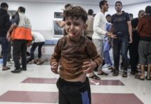 As imagens do horror e brutalidade do ataque a hospital em Gaza