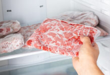 As nove coisas que deve evitar fazer quando descongela carne