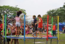 Festa do Dia das Crianças no Paço Municipal com atrações gratuita recebe público mesmo com chuva