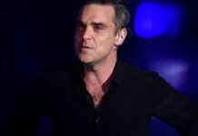 Mulher de 70 anos morre após cair em show de Robbie Williams na Austrália