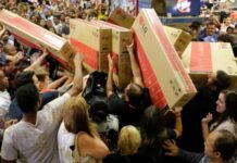 Promoção de Black Friday em Macapá causa tumulto e deixa 40 feridos