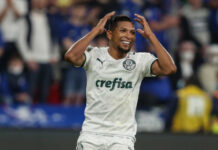 Rony tem suspeita de fratura e deixa Allianz durante Palmeiras x América-MG