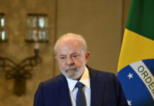 Lula chega à Arábia Saudita e se reúne com príncipe nesta terça