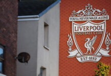Liverpool amplia capacidade do Anfield e clássico com United terá maior público em 50 anos