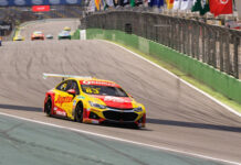 Gabriel Casagrande conquista bicampeonato da Stock Car na corrida 2 de Interlagos
