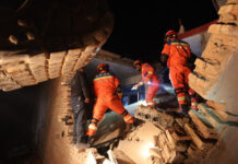 Terremoto na China deixa ao menos 111 mortos e mais de 200 feridos