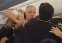 Passageiro é expulso de voo e acaba detido após agredir policial; veja
