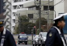 Mulher é presa após esfaquear quatro passageiros em trem no Japão