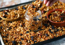 Em vez de comprar granola, faça uma alternativa mais saudável em casa