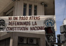 Milei enfrenta greve geral contra reformas ultraliberais na Argentina; entenda