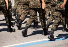Dois militares são presos por suspeita de furto de armas do Exército em SP