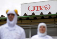 JBS registra lucro líquido de R$ 82,6 milhões no 4º trimestre de 2023, queda de 96,5%