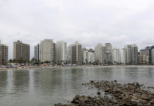 Mais da metade da população brasileira vive no litoral
