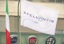 Stellantis vai investir R$ 30 bilhões para desenvolver carros híbridos flex nacionais