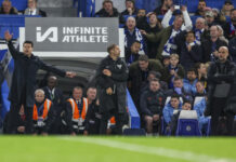 Chelsea erra pênalti, faz gol contra bizarro, mas bate Leicester e avança na Copa da Inglaterra