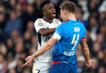 Polêmica: Vini Jr aperta pescoço ao capitão do Leipzig; veja as imagens