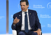 Quem é o historiador lido por Haddad após bronca de Lula