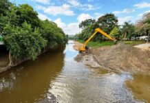 Prefeitura de Sorocaba e Saae adiantam serviços para finalizar desassoreamento do Rio Sorocaba próximo à Ponte da Rua Padre Madureira