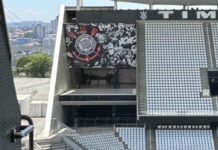Corinthians liga alerta diante de maratona e bronca de António Oliveira