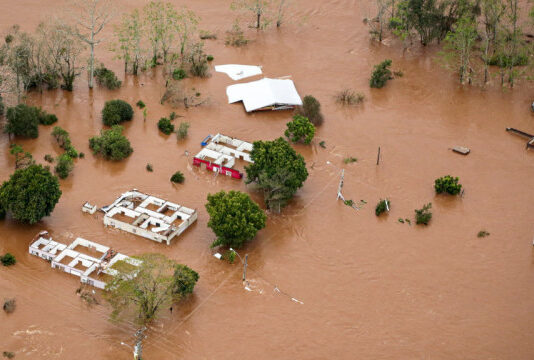 Sobe para 13 número de mortos nos temporais do Rio Grande do Sul