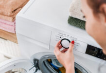 Atenção! Há quatro coisas que nunca devem ser lavadas na máquina