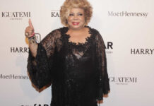 Alcione vive auge aos 50 anos de carreira com memes, homenagens e festivais