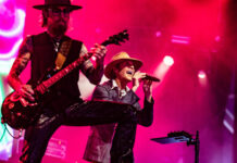 Durante show, vocalista do Jane’s Addiction ataca guitarrista no palco