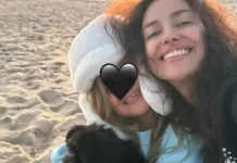Irina Shayk compartilha momento vasqueiro com a filha em dia de praia