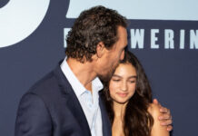 "Love, Papai". Matthew McConaughey e mulher dão os parabéns à filha Vida