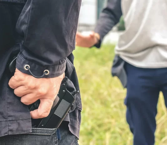 Vítimas de roubos violentos em SP restringem rotina e até mudam de país