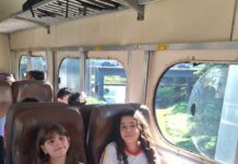Grupo de estudantes da E.M. “Matheus Maylasky” realiza passeio de trem na data comemorativa do Dia do Ferroviário