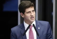 João Campos assume o PSB e quer Alckmin com Lula em 2026