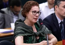 O que pesa na Justiça contra Carla Zambelli; entenda em 4 pontos