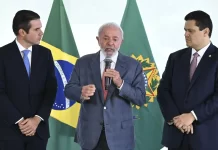 ‘Congresso inimigo do povo’ domina redes em críticas contra parlamentares