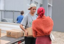 Secretaria da Mulher e Secretaria da Cidadania realizam a entrega de mais de 400 cestas básicas a famílias em vulnerabilidade social