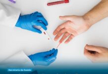 Prefeitura realiza ação de testagem rápida das hepatites B e C no Clube do Idoso