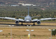 Avião da Força Aérea dos EUA que pousou no Brasil é usado pela CIA