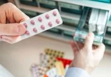 Comissão do Senado aprova projeto para permitir venda de medicamentos em supermercados