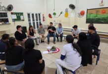 Escola da rede municipal de ensino convoca as famílias e promove ação de conscientização sobre a importância da frequência escolar