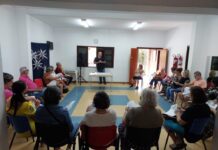 Chácara do Idoso promove palestra para prevenir e orientar os frequentadores contra golpes e fraudes no comércio