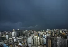 Após temporal, Grande São Paulo amanhece com 14 mil imóveis sem energia