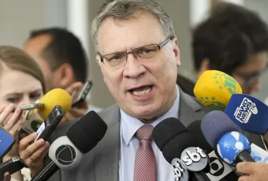 Caso Master: Advogado deixa defesa de ex-presidente do BRB