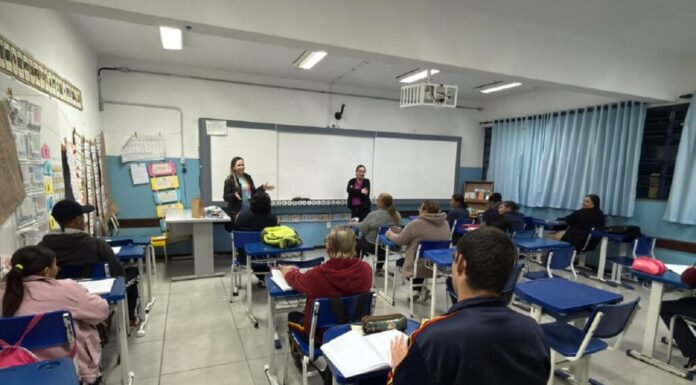 Estão abertas as matrículas para os interessados em cursar a Educação de Jovens e Adultos (EJA)
