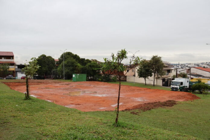 Prefeitura de Sorocaba inicia implantação de quadra poliesportiva no Jardim São Guilherme