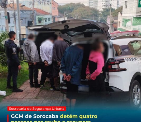 GCM de Sorocaba detém quatro pessoas por roubo e recupera celular da vítima na Região Central