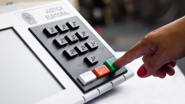 Solicitação do voto em trânsito pode ser feita até 20 de agosto
