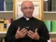 Quem é o padre brasileiro que desafia Vaticano e se rebelou após excomunhão